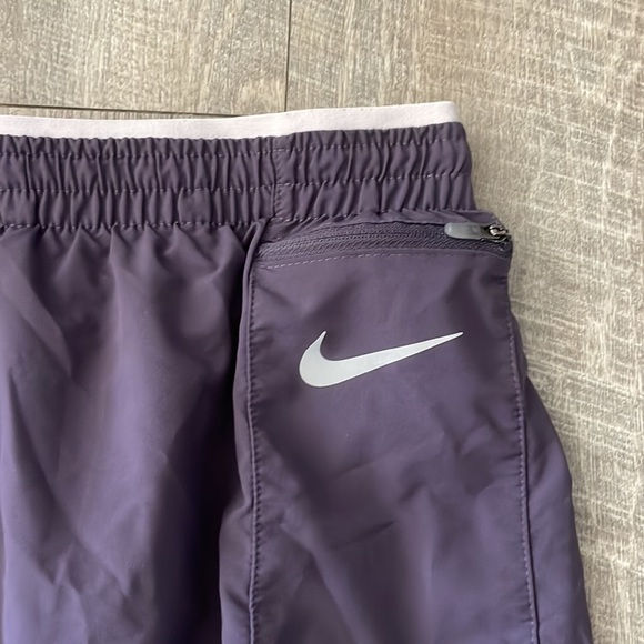 Nike Shorts - Picture 2 of 4
